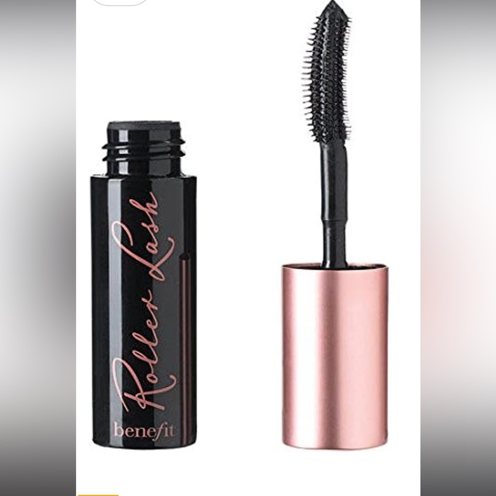 💕 Travel Mascara by benefit
